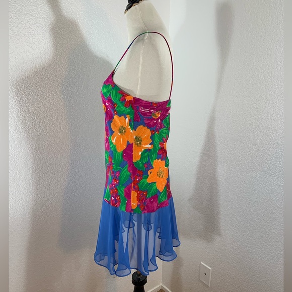 New List🌹NWOT 1990s Vintage Victoria's Secret Multi-Color Floral Chemise or Slip - Picture 3 of 6